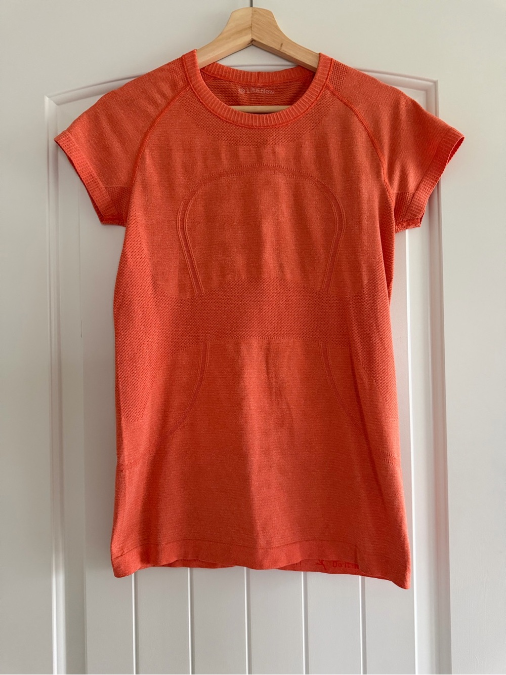 lululemon athletica Swiftly Tech Heathered Coral Orange Short Sleeve Top Size 8